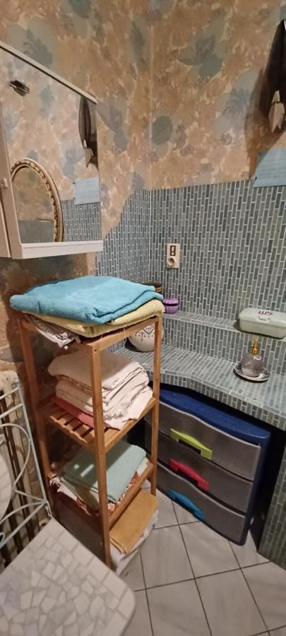 Chez Virginie - Chambre Du Bourg ルルド エクステリア 写真