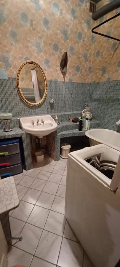 Chez Virginie - Chambre Du Bourg ルルド エクステリア 写真